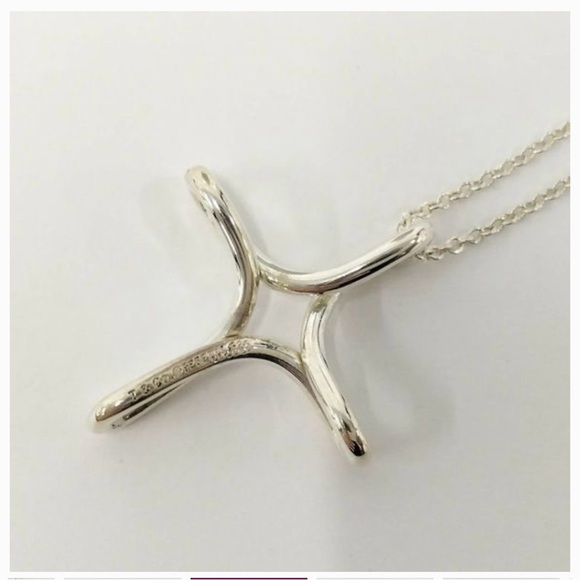 Tiffany & Co Elsa Peretti open Silver Cross Pendant Necklace - Picture 6 of 6